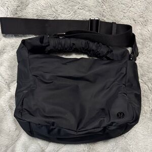 LULULEMON gathered handle crossbody bag
